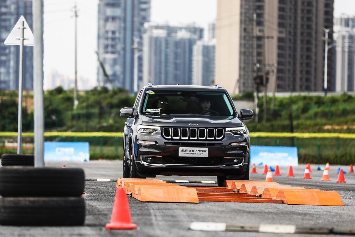 底气何在?全新jeep大指挥官测试实录