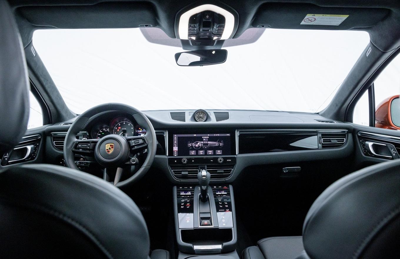 保时捷macan内外兼修更多个性3款车型554万元起价