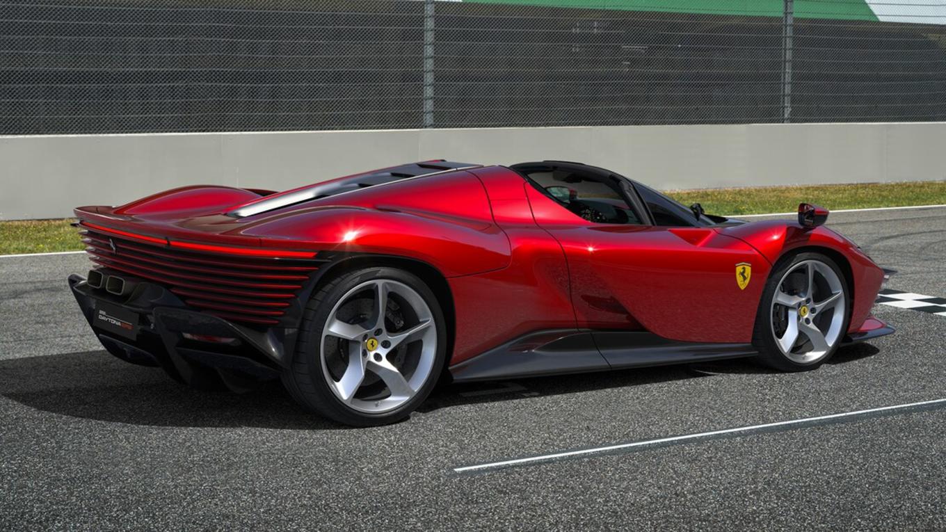 法拉利daytonasp3经典限量v12动力840马力史上最强