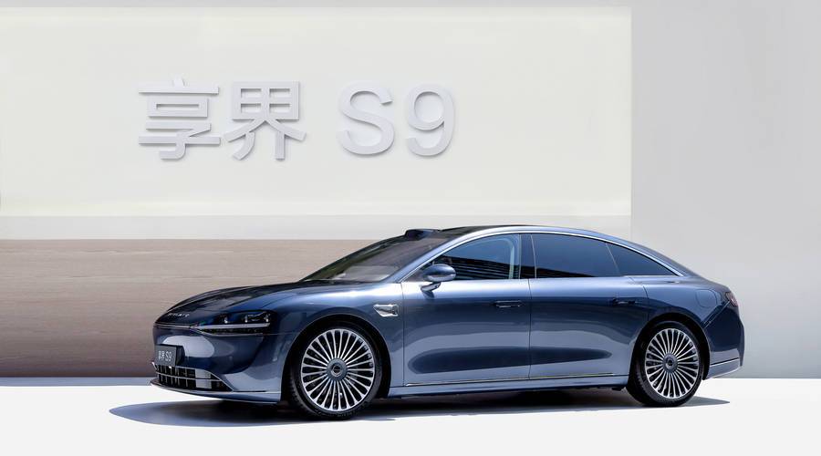 享界S9增程版／入门即豪华，售价30.98万元起