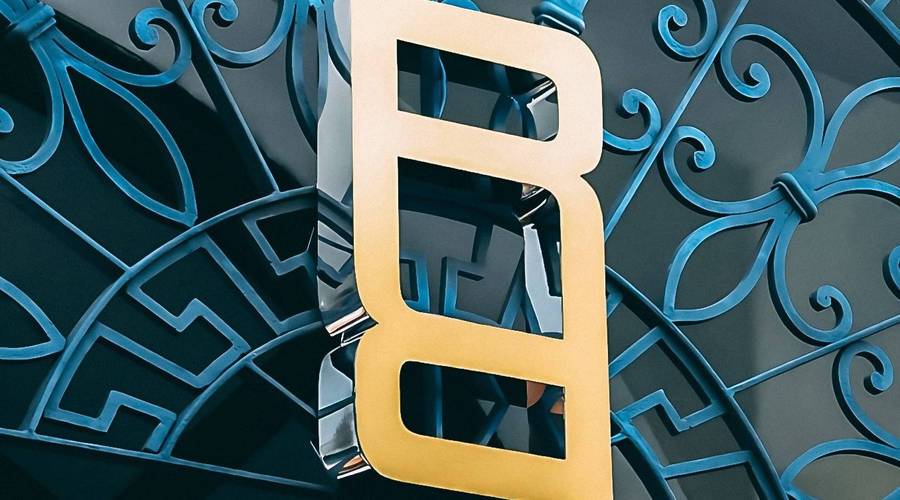 新标识游戏，揽胜是认真的？
