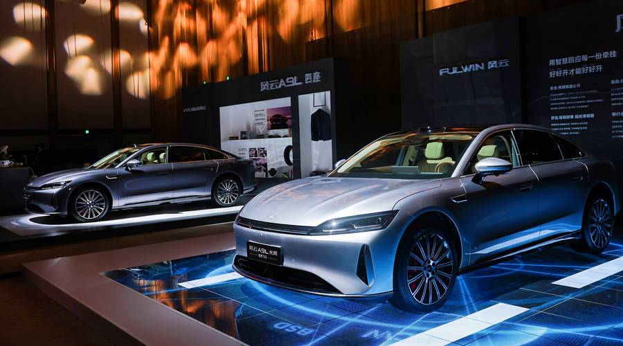 用自己的方式诠释高端，风云A9L光辉（四驱）推4款车型