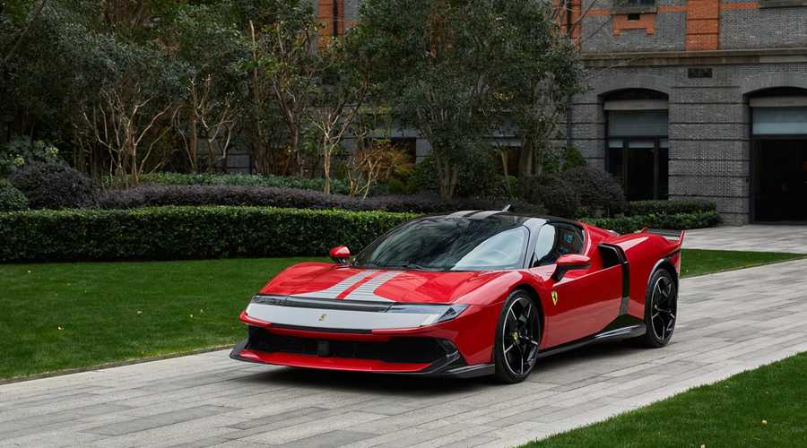 法拉利849 Testarossa/电力辅助驱动加持，双涡轮增压V8动力激发新势能