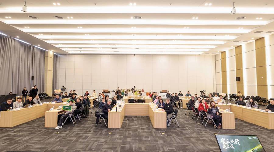 硬派越野课程求索，212越野车巡回讲堂收官