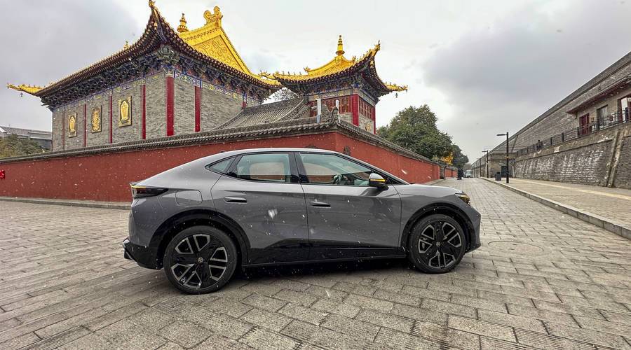 “赏金之旅”西安篇，驾驶与众06巡游古都