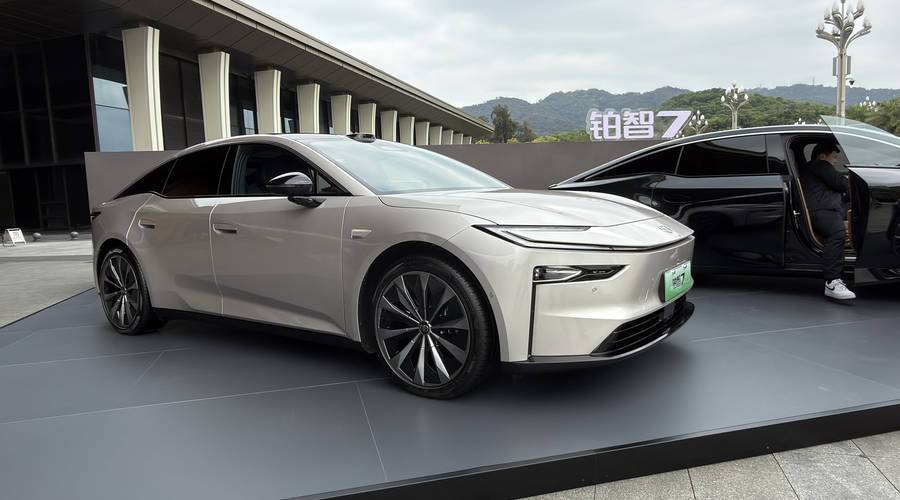 解锁新能源时代的丰田味道？铂智7预售权益价15.68万元起