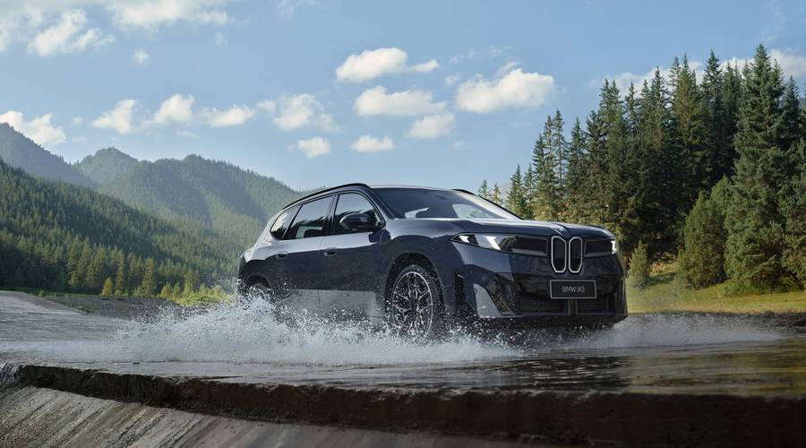 揭开新世代的市场逻辑，现在是入手BMW iX3的时候吗？